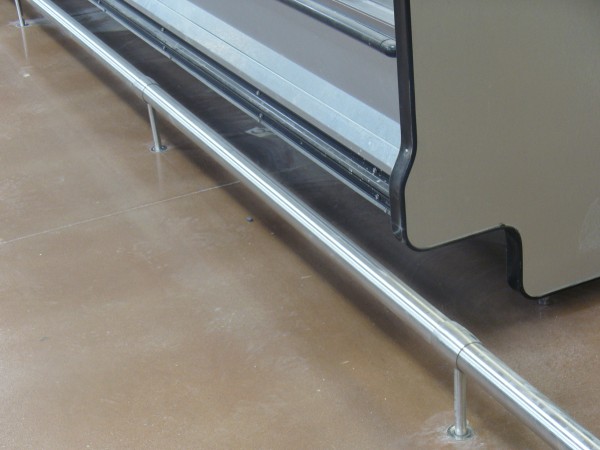 Floor Rail